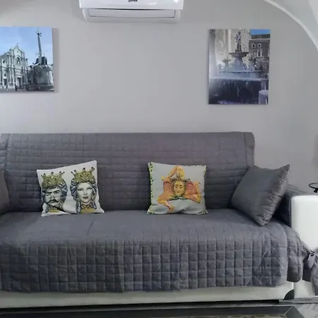 Tourist House La Castellana Apartment *