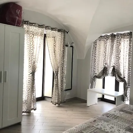 Tourist House La Castellana Catania