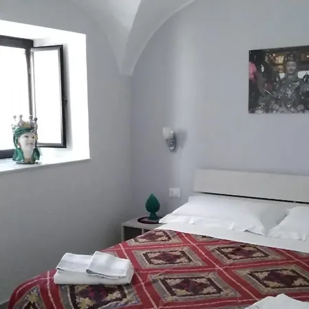 Tourist House La Castellana Apartment *