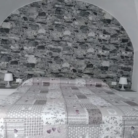 Tourist House La Castellana Apartment *